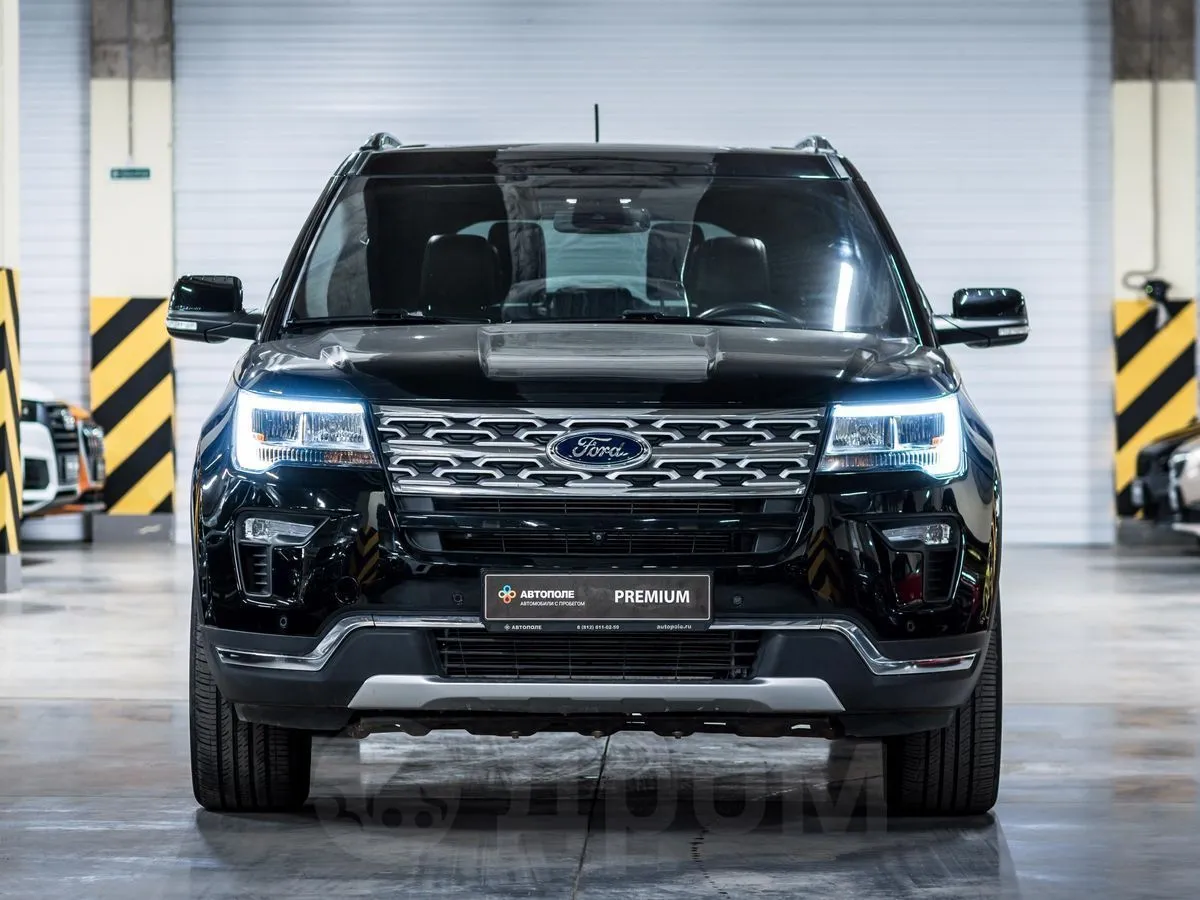 Ford Explorer Image 6